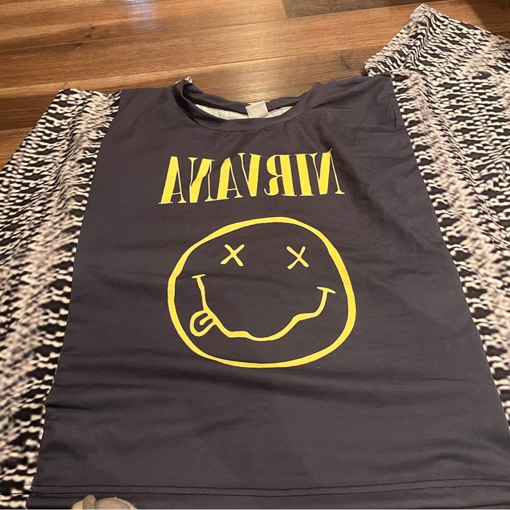 NIRVANA Black and Yellow Short Sleeve Tee Iconic Smiley